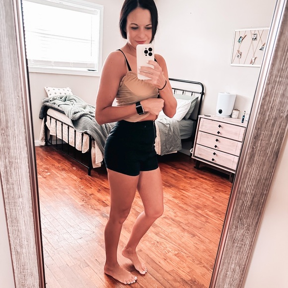 urban outfitters kimchi blue black cheeky high waist zip front shorts - Picture 2 of 6